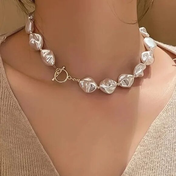 Baroque Irregular Pearls Necklace